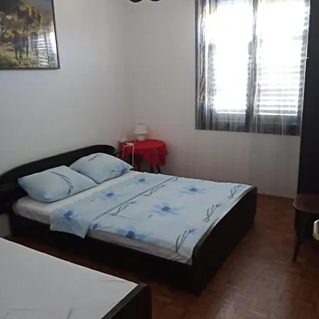 Apartment Ana